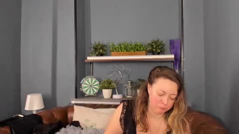 Snapshot of jessica_foxie chatting on March 2025 08:53:01 PM Jessica online show from March 2025 08:53:01 PM