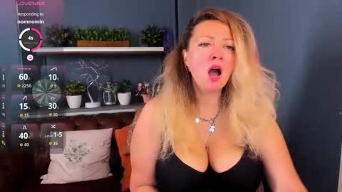 Snapshot of jessica_foxie chatting on September 2025 11:54:02 AM Jessica online show from September 2025 11:54:02 AM