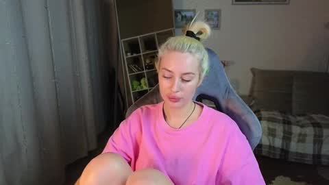 Snapshot of jessica_hanson chatting on February 2025 05:35:01 PM Jessy online show from February 2025 05:35:01 PM