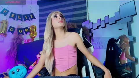 jessica_tan online show from June 2026 09:40:01 AM