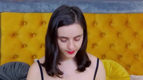 Jessica White online show from November 2025 04:01:01 AM