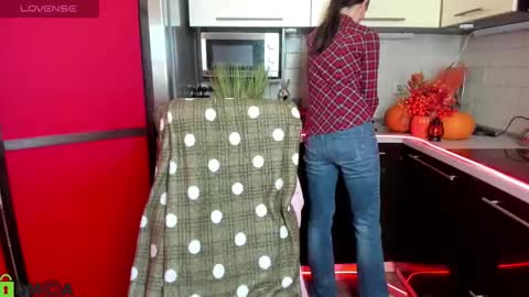 jessicaforris online show from November 2025 07:53:02 AM