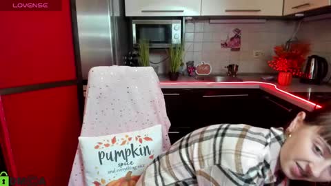 Snapshot of jessicaforris chatting on December 2025 08:01:01 AM jessicaforris online show from December 2025 08:01:01 AM