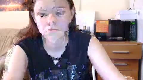 jessicaholland1 online show from June 2026 06:05:01 AM