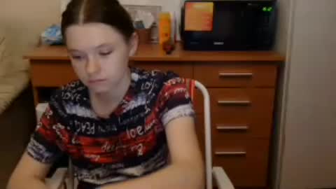 jessicaholland1 online show from July 2026 06:37:01 PM