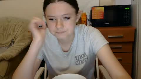 jessicaholland1 online show from July 2026 06:43:02 PM
