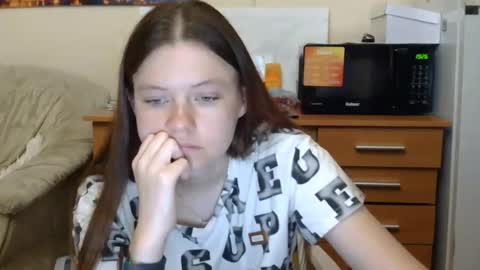 jessicaholland1 online show from July 2026 06:37:01 PM