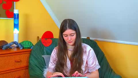 Jessica online show from February 2026 08:02:02 AM