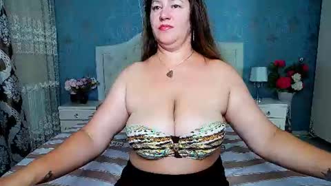 single mommy online show from June 2026 08:51:01 PM