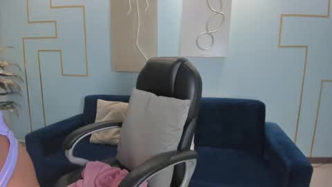 Snapshot of jessicawilliams1 chatting on March 2025 01:23:02 PM JESS online show from March 2025 01:23:02 PM