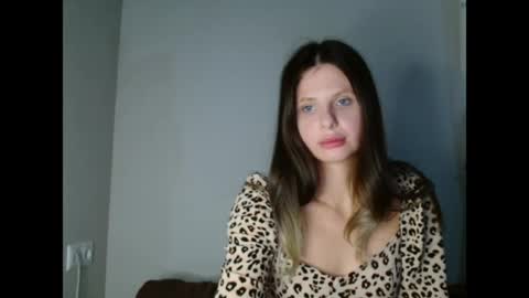 Jessicaxq online show from June 2026 04:54:02 AM
