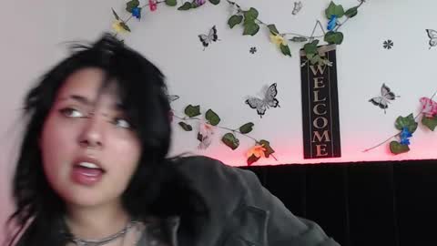 jessie_wild online show from October 2025 03:18:01 AM