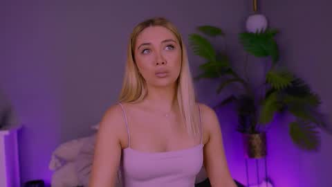 jessiellle online show from November 2025 06:45:01 AM