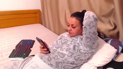 jessiestar3 online show from April 2026 10:33:02 PM