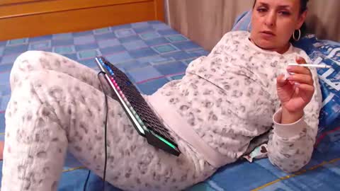 jessiestar3 online show from May 2026 09:53:02 PM