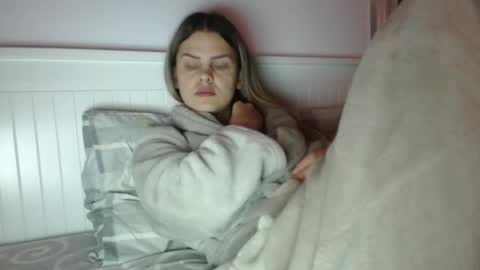 jessieryan online show from November 2025 04:24:01 AM