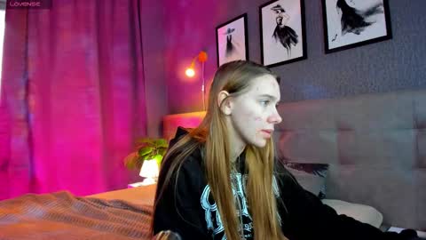 Jessie online show from September 2025 08:14:02 AM