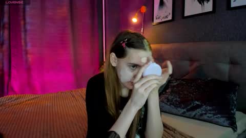 Jessie online show from September 2025 07:43:01 AM