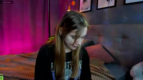 Jessie online show from October 2025 07:08:01 AM