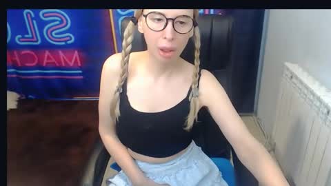 Victoria online show from January 2025 09:34:01 PM