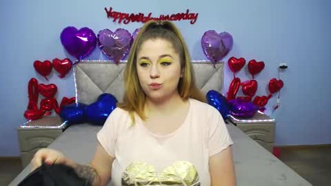 Jess online show from February 2025 07:12:02 AM