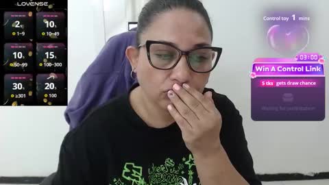 Snapshot of jessikahorny chatting on December 2025 12:43:01 PM paola online show from December 2025 12:43:01 PM