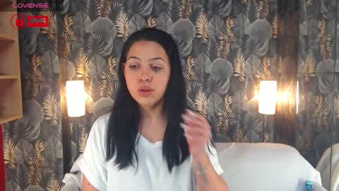 Snapshot of jessthewicked chatting on December 2024 02:47:02 PM JessTheWicked online show from December 2024 02:47:02 PM