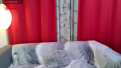 Snapshot of jessthewicked chatting on November 2025 06:57:01 PM JessTheWicked online show from November 2025 06:57:01 PM