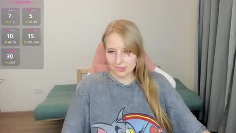 Jessy online show from March 2025 09:14:02 PM