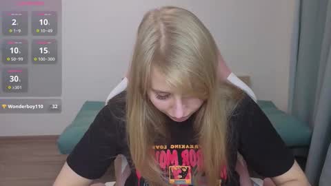 Jessy online show from November 2025 04:50:01 PM