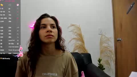 jessye_golden online show from June 2026 05:00:01 PM