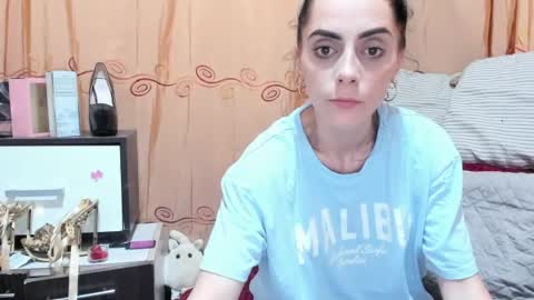 Jessylonghair online show from July 2026 09:50:01 PM