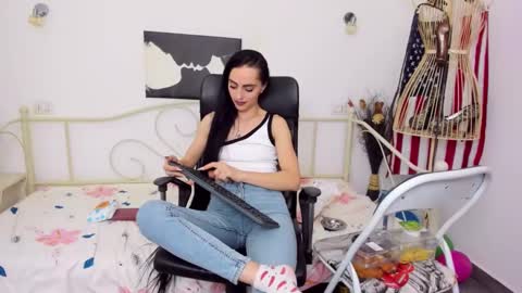 Jessy online show from January 2025 09:01:01 PM