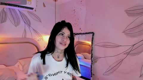 Snapshot of jesysoz_23 chatting on January 2025 03:45:01 AM Jessica online show from January 2025 03:45:01 AM