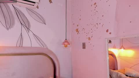 Snapshot of jesysoz_23 chatting on February 2025 03:29:02 AM Jessica online show from February 2025 03:29:02 AM