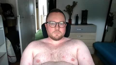 jeuneloup92 online show from November 2025 11:49:02 AM