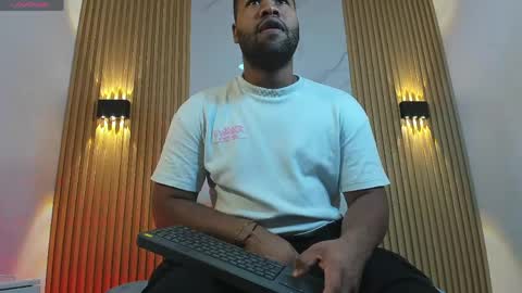 jeus_stanley online show from May 2026 03:57:02 AM