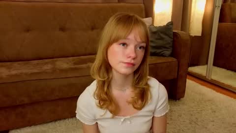 Snapshot of jewellhogan chatting on December 2025 06:52:01 AM Gwen online show from December 2025 06:52:01 AM