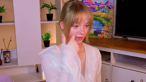 Snapshot of jewellhogan chatting on February 2026 08:31:02 PM Gwen online show from February 2026 08:31:02 PM