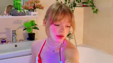 Snapshot of jewellhogan chatting on March 2026 08:23:02 PM Gwen online show from March 2026 08:23:02 PM