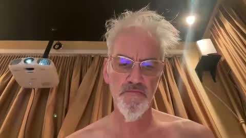 Snapshot of jewlronny chatting on December 2024 08:39:02 PM jewlronny online show from December 2024 08:39:02 PM