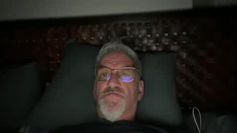 Snapshot of jewlronny chatting on January 2025 10:18:01 PM jewlronny online show from January 2025 10:18:01 PM