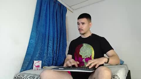 Juan David online show from November 2025 11:45:01 AM