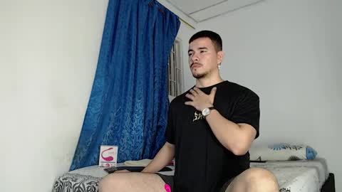 Juan David online show from November 2025 11:48:01 PM