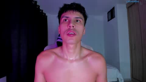 Snapshot of jeyden_camilo chatting on May 2026 01:33:02 AM Jeyden Camilo online show from May 2026 01:33:02 AM