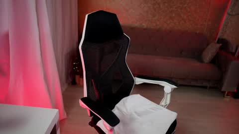 Jeyssy also Andra  online show from February 2025 05:10:02 AM