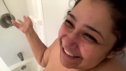 Snapshot of jezabaesolea chatting on February 2026 02:37:02 PM jezabaesolea online show from February 2026 02:37:02 PM