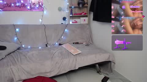 Camila online show from February 2025 10:31:02 PM