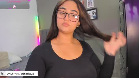 Snapshot of jhacky_sweet chatting on January 2025 02:26:01 AM jhackelin My independent account online show from January 2025 02:26:01 AM