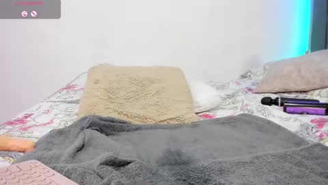 Snapshot of jhacky_sweet chatting on March 2025 03:17:01 AM jhackelin My independent account online show from March 2025 03:17:01 AM